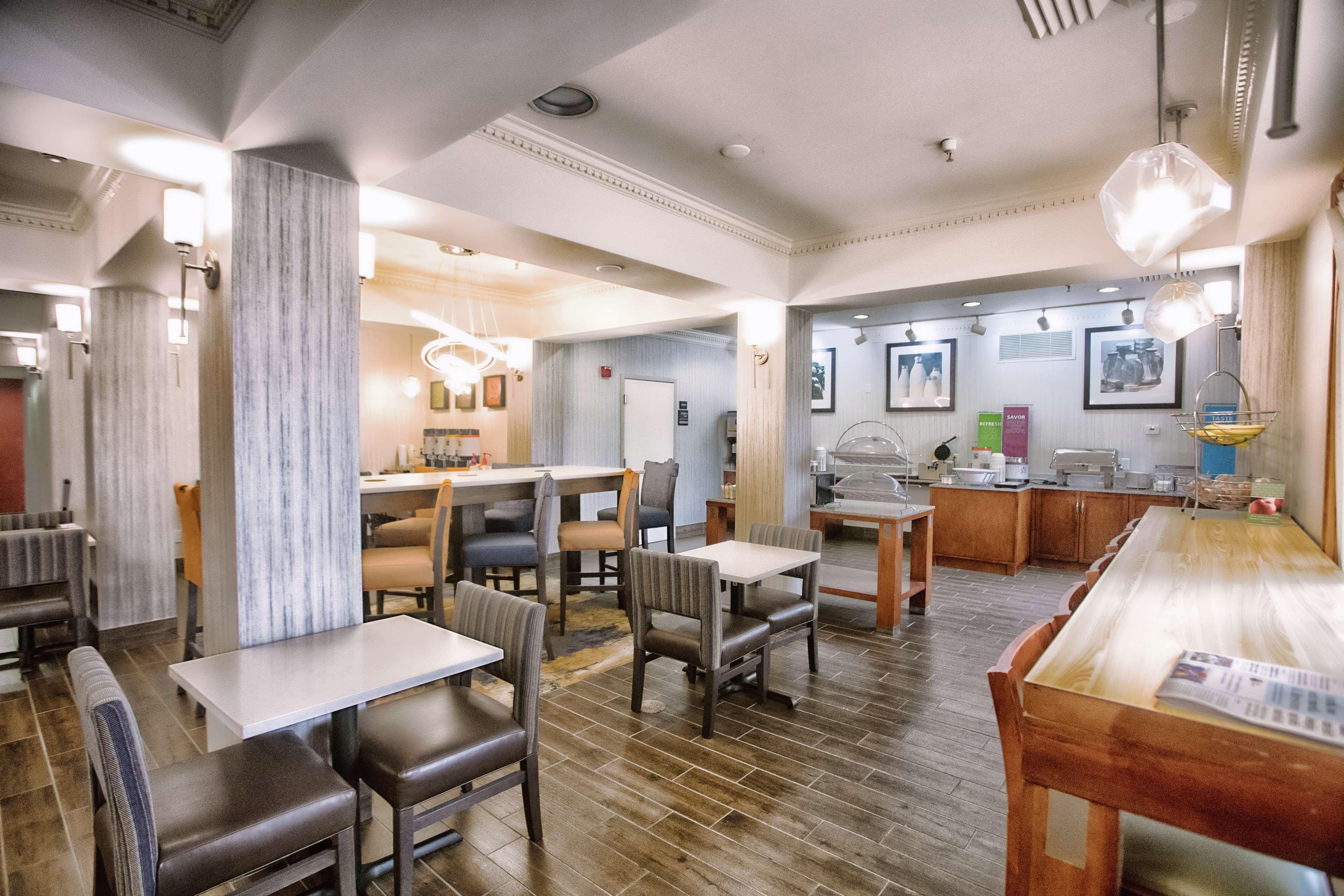 Hampton Inn Marion Extérieur photo
